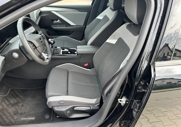 Opel Astra cena 75500 przebieg: 11000, rok produkcji 2022 z Debrzno małe 172